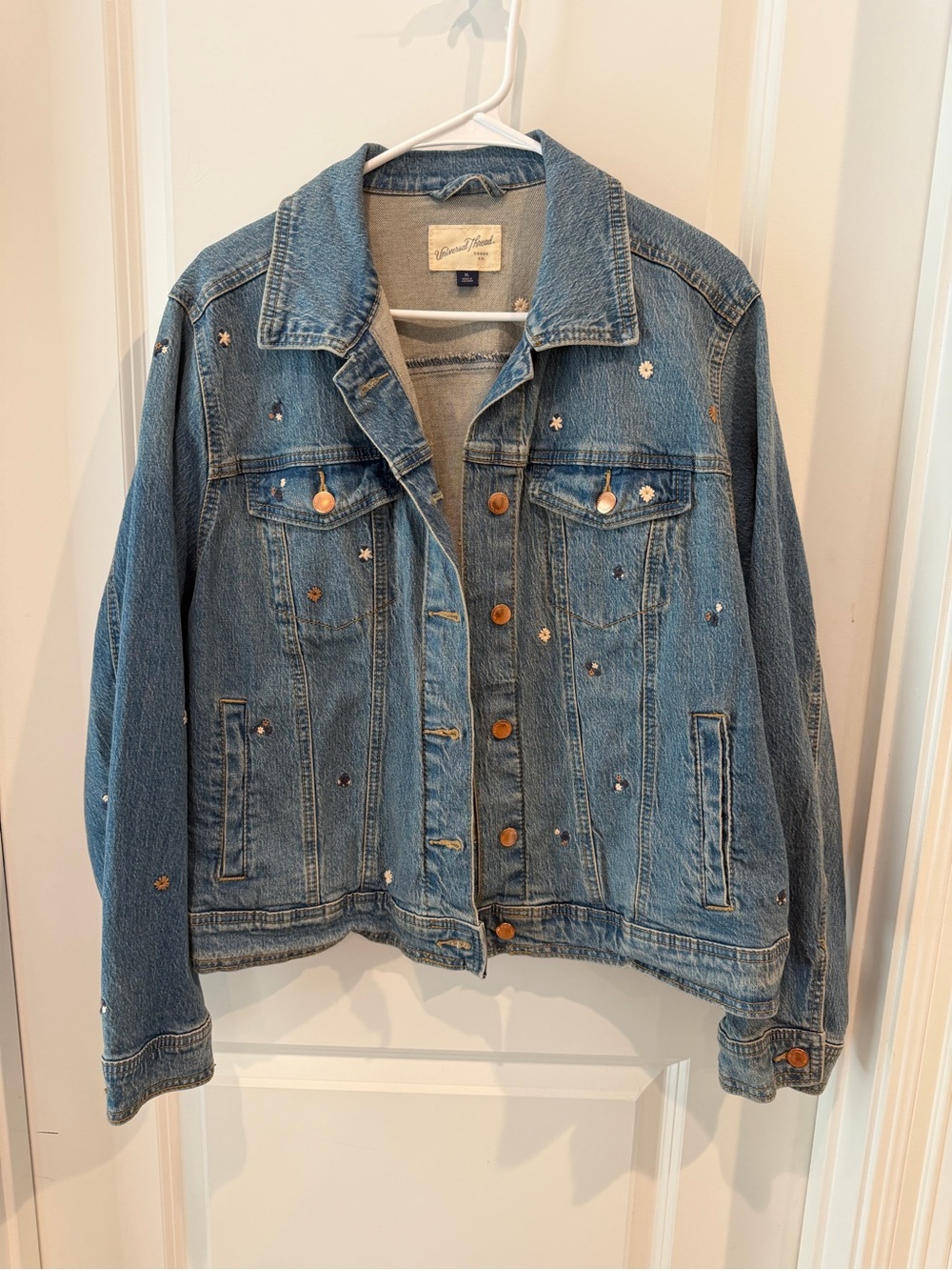 Universal Thread Denim Jacket with Tiny Embroidered Floral Accents Size XL